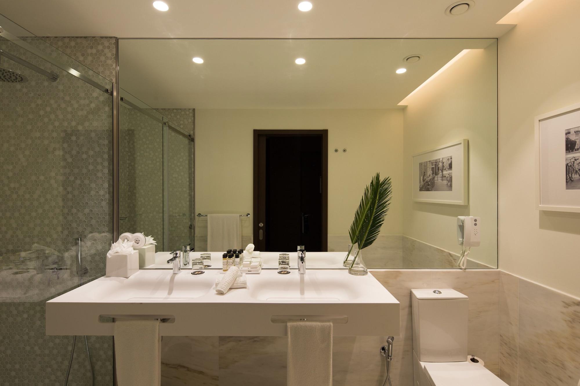 Hotel Pestana - A Brasileira, Center & Heritage Building Oporto