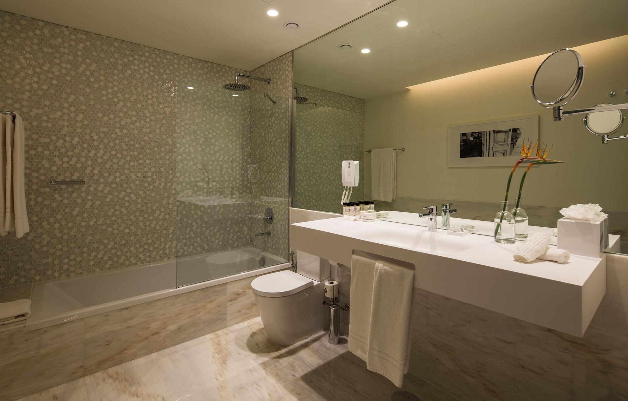 Pestana - A Brasileira, Center & Heritage Building Hotel Oporto